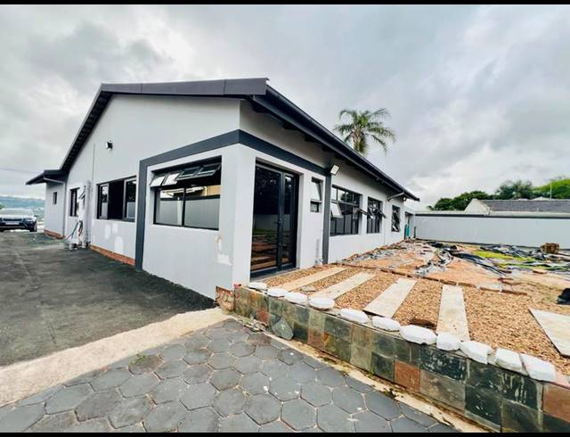 4 BEDROOM HOUSE FOR SALE IN WESTVILLE NORTH